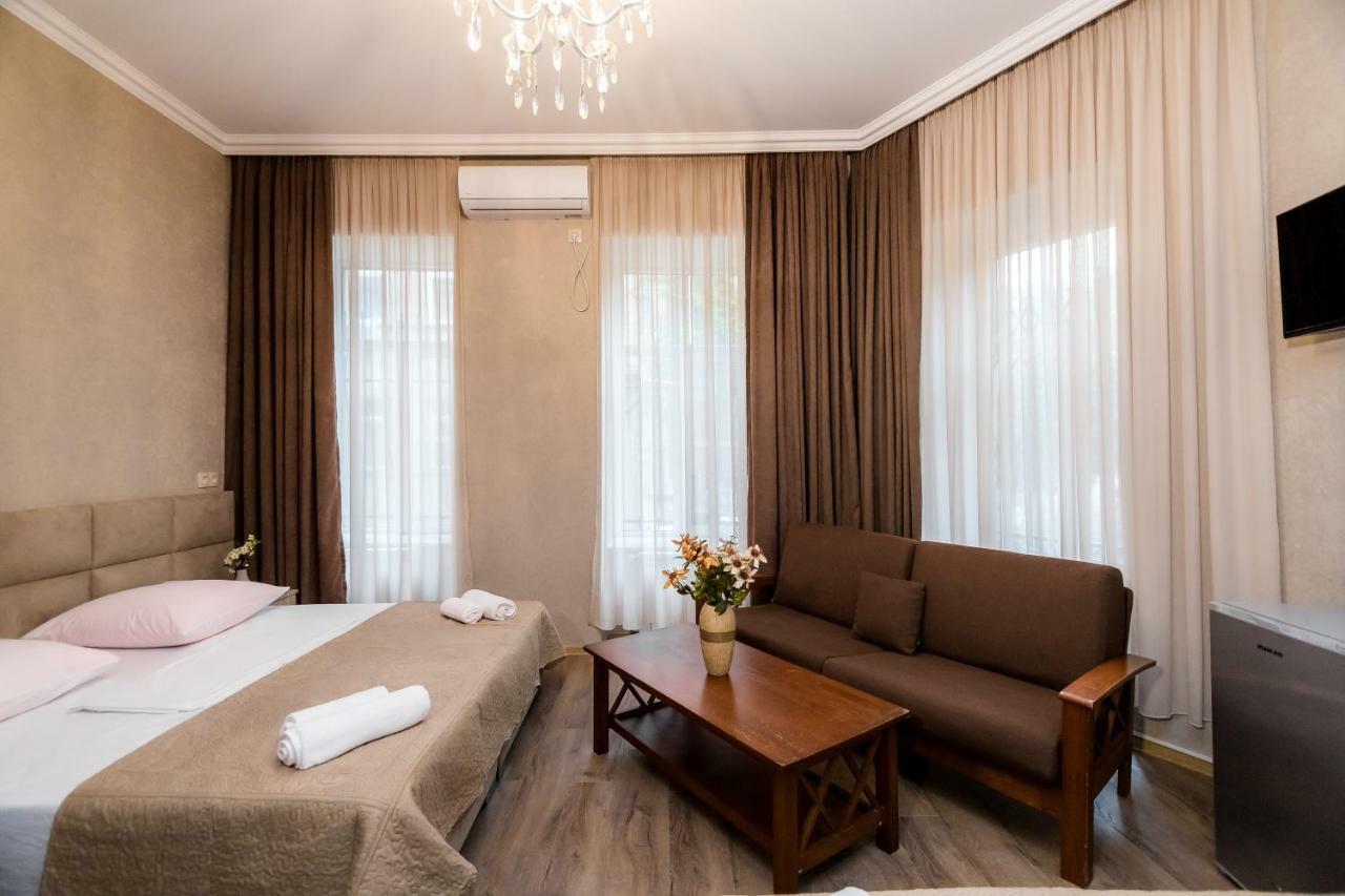 Star Hotel Tbilisi Ngoại thất bức ảnh